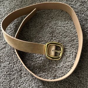 Madewell Tan Belt with Gold Buckle